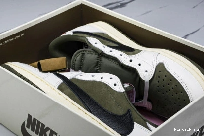 1 x Travis Air Scott Jordan OG Low 0710